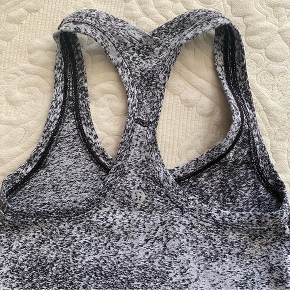 Lululemon tank - Picture 3 of 3